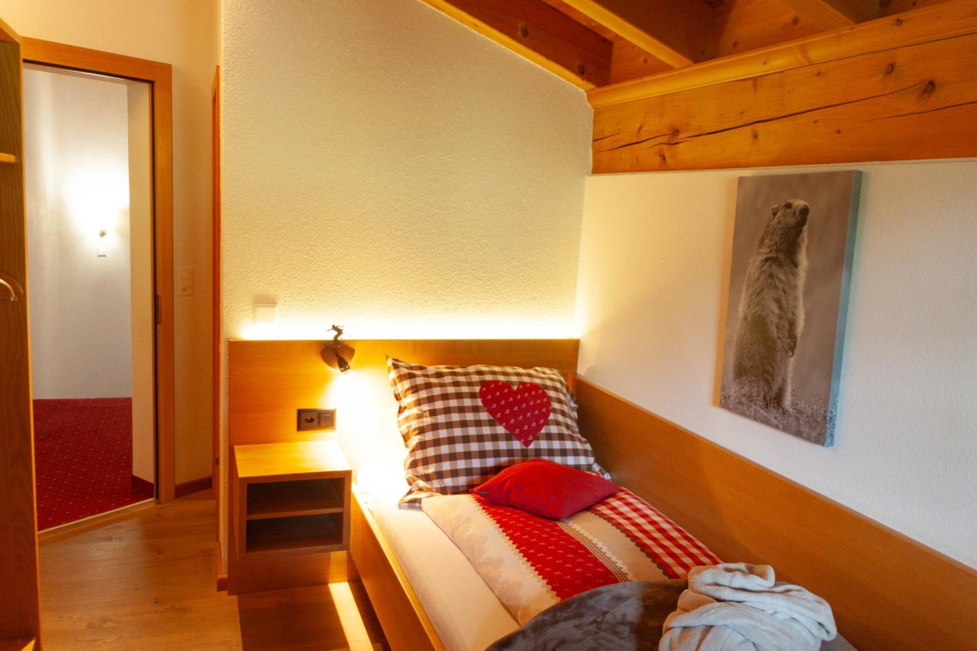 Hotel Madrisajoch Saint Antonien Exterior photo