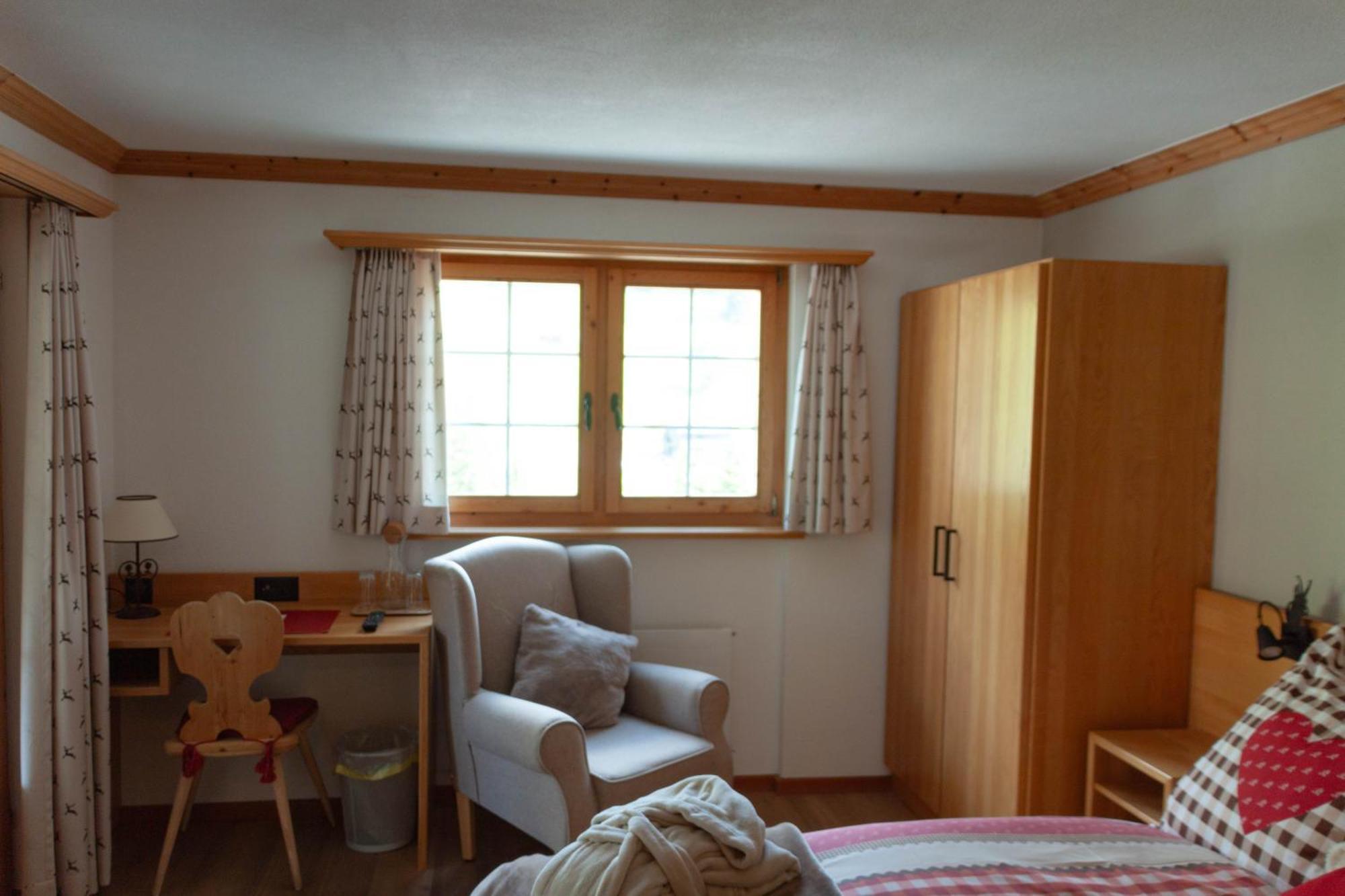 Hotel Madrisajoch Saint Antonien Exterior photo