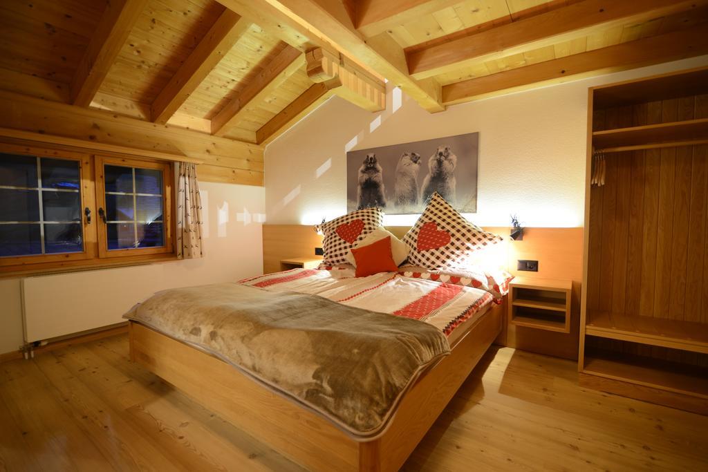 Hotel Madrisajoch Saint Antonien Exterior photo