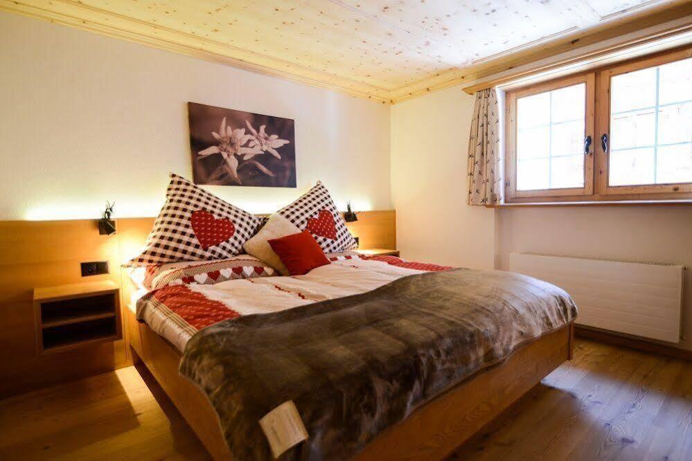 Hotel Madrisajoch Saint Antonien Exterior photo